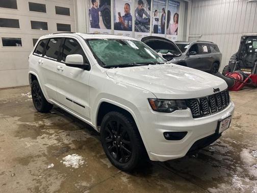 2021 Jeep Grand Cherokee Laredo