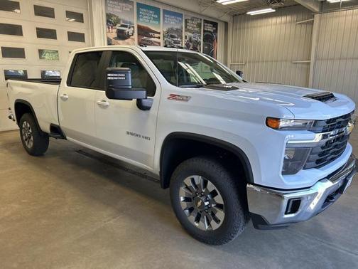 2025 Chevrolet Silverado 3500 LT