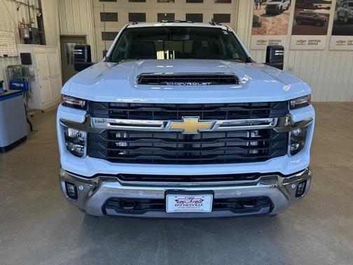 2025 Chevrolet Silverado 3500 LT