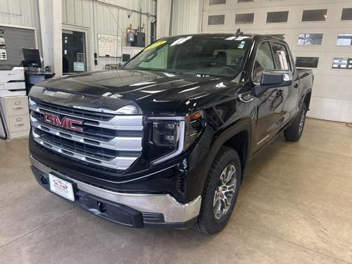 2024 GMC Sierra 1500 SLE