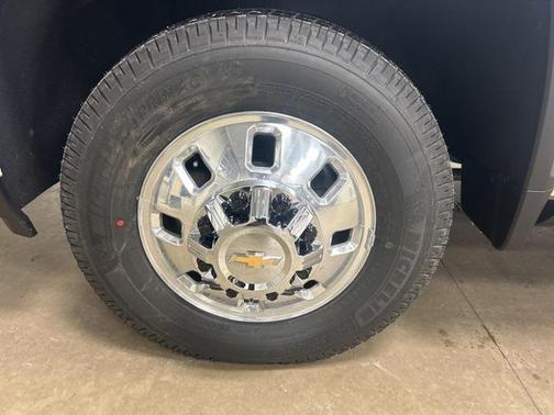 2025 Chevrolet Silverado 3500 High Country