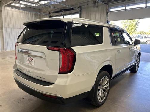 2022 GMC Yukon XL Denali