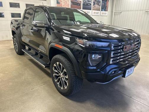 2024 GMC Canyon Denali