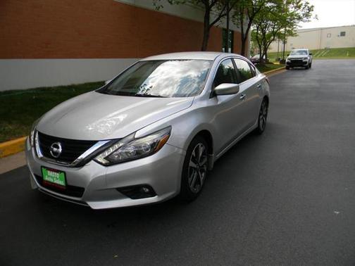 2017 Nissan Altima 2.5 SR