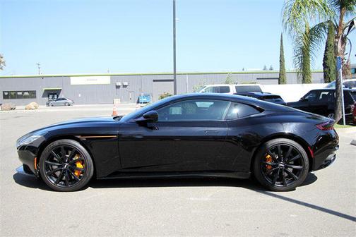 2018 Aston Martin DB11 V8