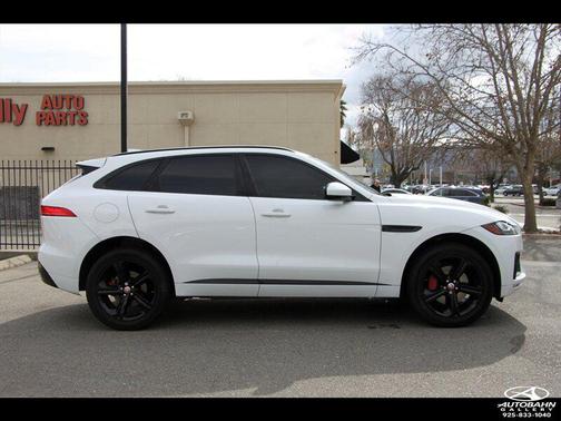 2018 Jaguar F-PACE S