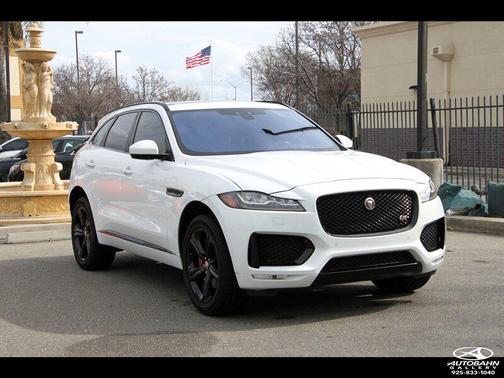 2018 Jaguar F-PACE S