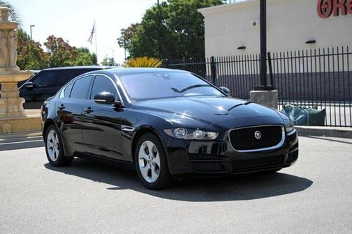 2017 Jaguar XE 25t
