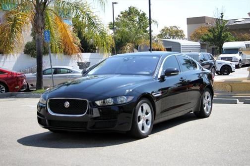 2017 Jaguar XE 25t