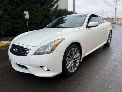 2013 INFINITI G37 Sport
