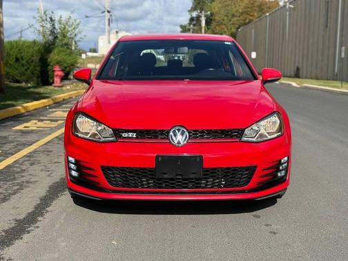 2017 Volkswagen Golf GTI 2.0T S 4-Door