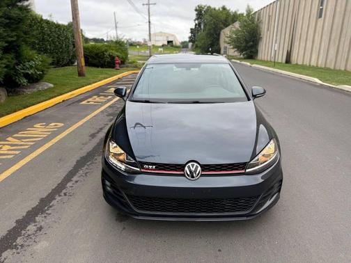 2018 Volkswagen Golf GTI 2.0T S 4-Door