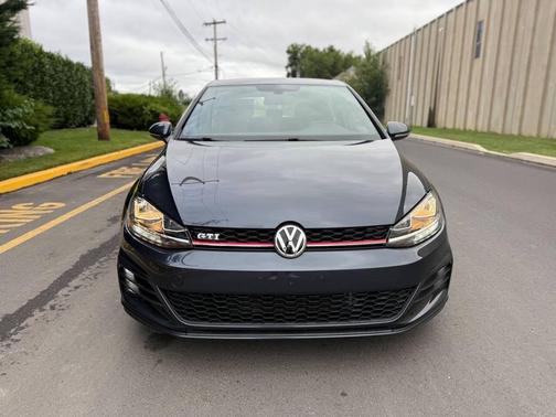 2018 Volkswagen Golf GTI 2.0T S 4-Door