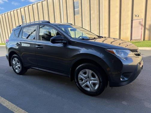 2014 Toyota RAV4 LE