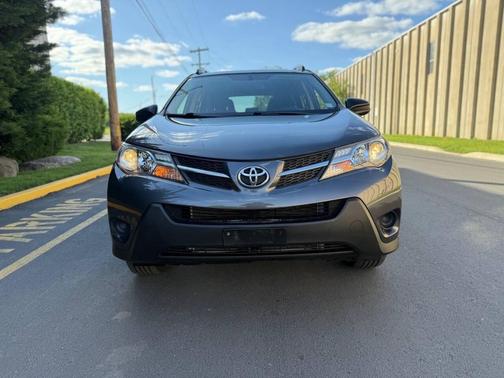 2014 Toyota RAV4 LE