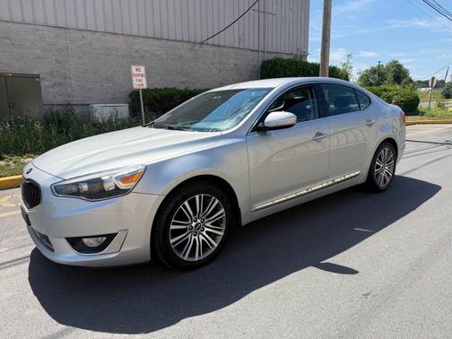 Silky Silver Metallic 2016 Kia Cadenza Base 4dr Sedan