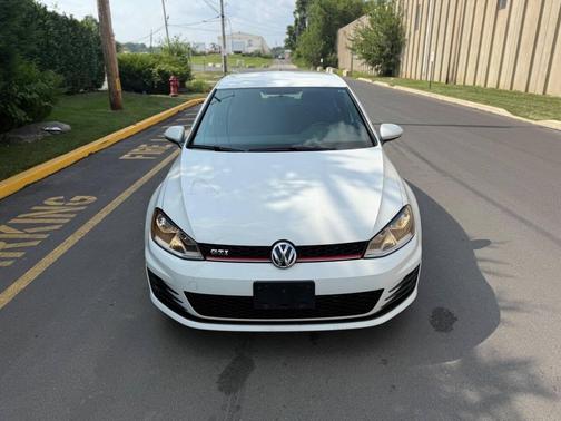 2017 Volkswagen Golf GTI 2.0T S 4-Door
