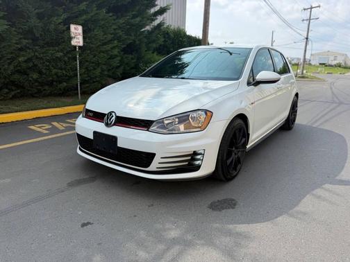 2017 Volkswagen Golf GTI 2.0T S 4-Door
