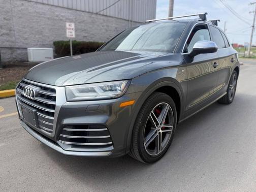 Daytona Gray Pearl Effect 2018 Audi SQ5 3.0T Premium Plus