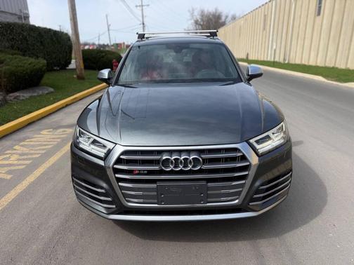 Daytona Gray Pearl Effect 2018 Audi SQ5 3.0T Premium Plus