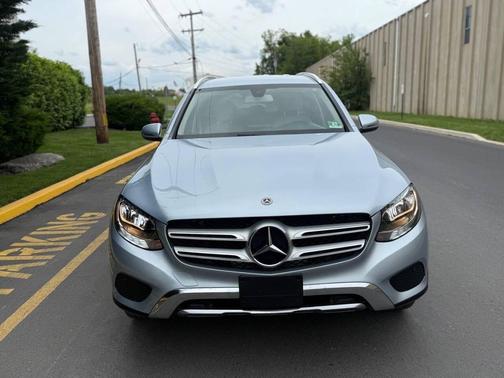 2017 Mercedes-Benz GLC 300 4MATIC
