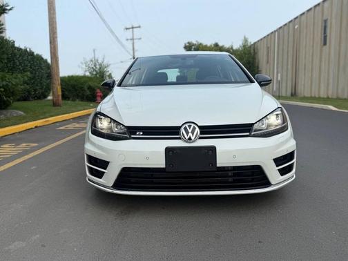 2015 Volkswagen Golf R 4-Door w/DCC & Navigation