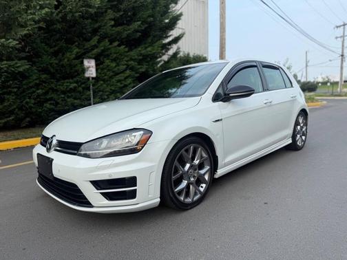2015 Volkswagen Golf R 4-Door w/DCC & Navigation