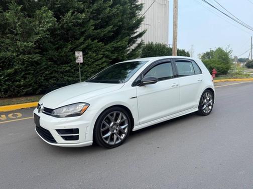 2015 Volkswagen Golf R 4-Door w/DCC & Navigation