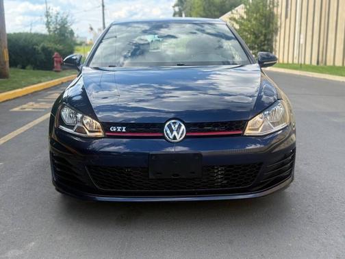 2015 Volkswagen Golf GTI 2.0T S 4-Door