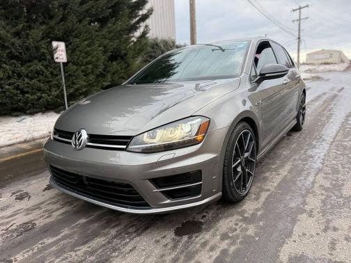 2017 Volkswagen Golf R 2.0T DSG