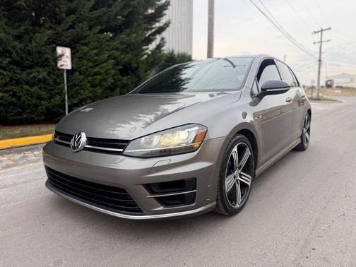 2016 Volkswagen Golf R 4-Door
