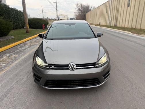 2016 Volkswagen Golf R 4-Door