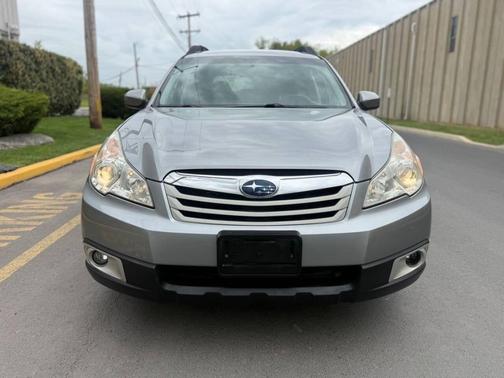 Steel Silver Metallic 2011 Subaru Outback 2.5 i Premium