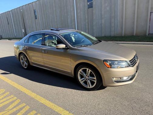 2015 Volkswagen Passat 2.0L TDI DSG SEL Premium