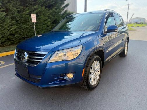 2009 Volkswagen Tiguan Base