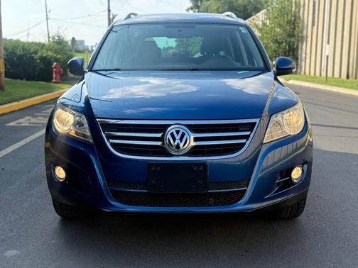 2009 Volkswagen Tiguan Base