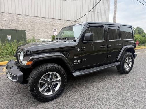 Black Clear Coat 2020 Jeep Wrangler Unlimited Sahara