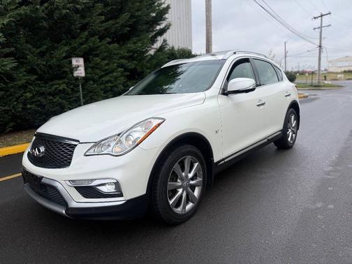 2016 INFINITI QX50 Base