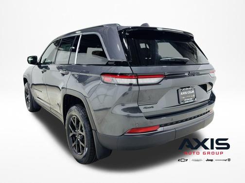 2026 Jeep Grand Cherokee Altitude