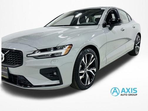 2025 Volvo S60 B5 Core