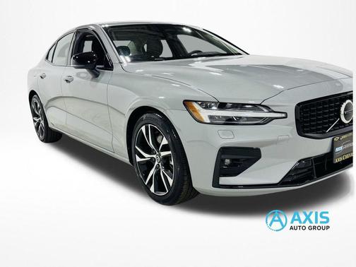 2025 Volvo S60 B5 Core