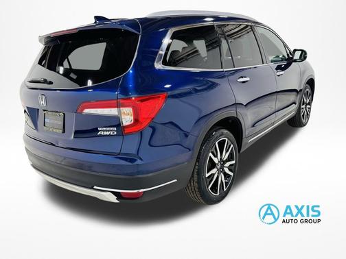 2022 Honda Pilot Touring 8-Passenger