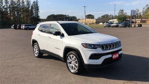 2024 Jeep Compass Latitude Lux