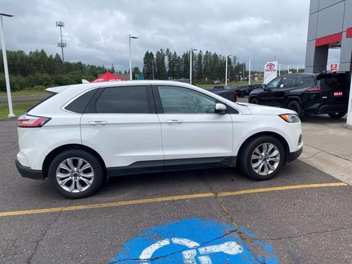 White Metallic 2020 Ford Edge Titanium