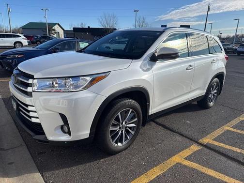 2019 Toyota Highlander 
