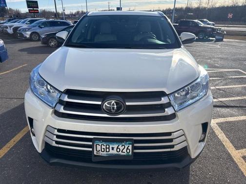 2019 Toyota Highlander 
