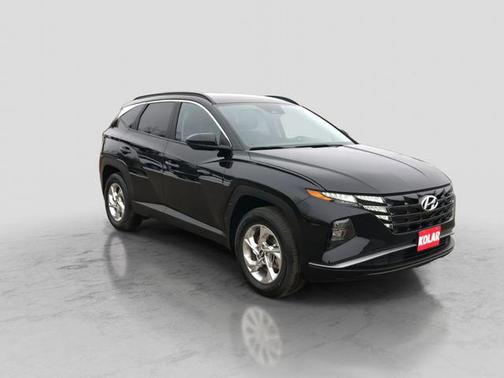 Black Pearl 2024 Hyundai TUCSON SEL