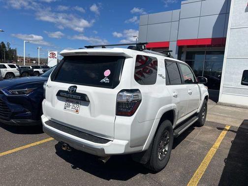 Super White 2018 Toyota 4Runner TRD Off Road Premium
