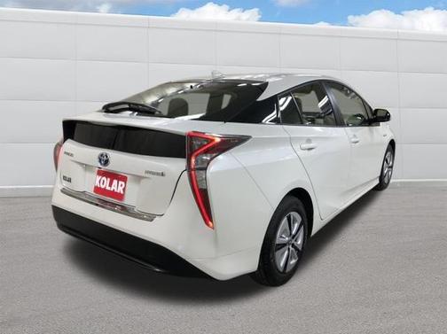 2016 Toyota Prius Four