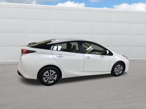 2016 Toyota Prius Four